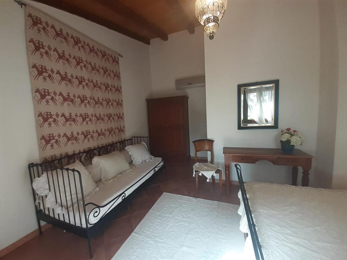 Sa Ruscitta Bed and Breakfast SantʼAntìoco Εξωτερικό φωτογραφία
